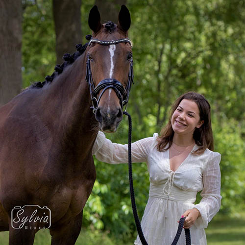 e551df5a-4931-4d07-9565-18a42538a411